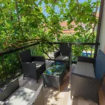 Tatil Evi Toni *